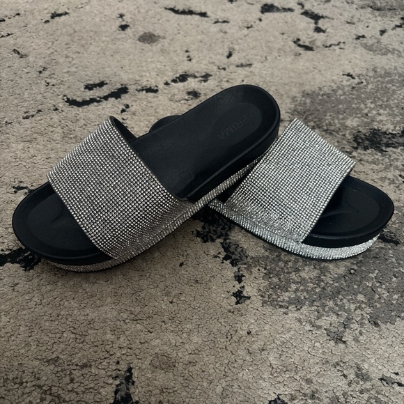 Rhinestone Slide Sandals - Picture 4 of 5